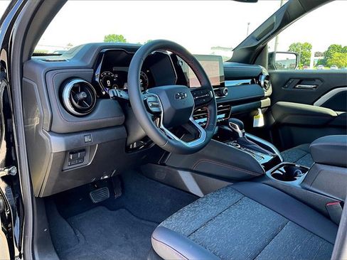 New 2025 Chevrolet Colorado Z71 w/ Midnight Edition image 8