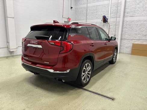 Used 2019 GMC Terrain SLT w/ Preferred Package AWD/4WD image 4
