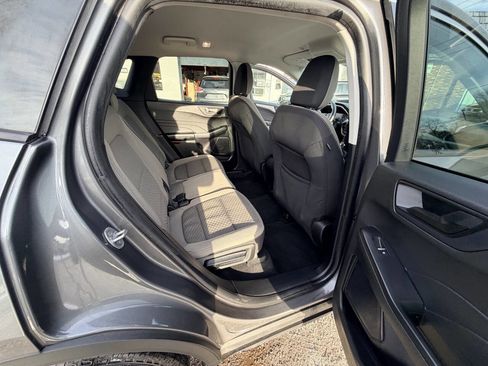 Used 2022 Ford Escape SE image 52