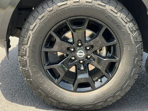 Used 2020 Nissan Frontier SV w/ Midnight Edition Floor Mats AWD/4WD image 7