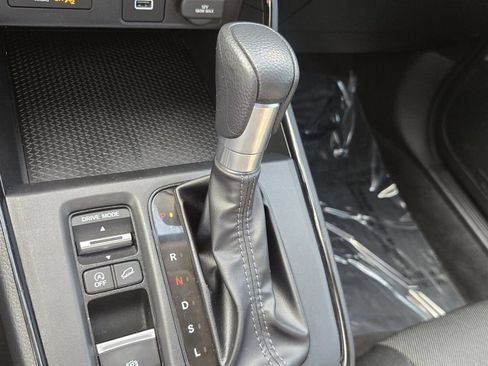 Used 2025 Honda CR-V LX image 18