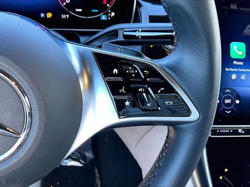 Certified 2025 Mercedes-Benz GLC 300 image 24