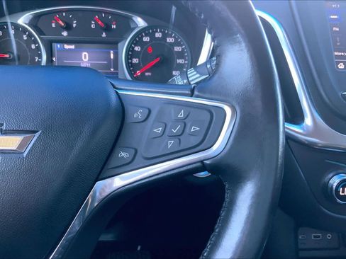 Used 2021 Chevrolet Equinox LT image 24