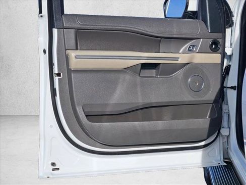 Used 2020 Ford Expedition XLT w/ Equipment Group 202A image 10