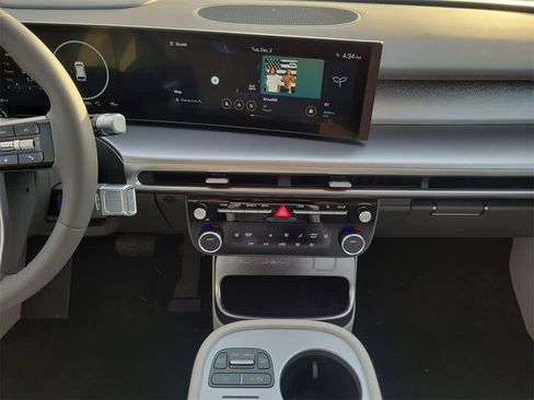 New 2026 Hyundai Ioniq 9 SE image 18