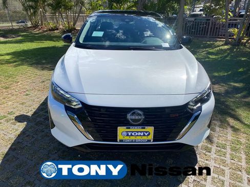 New 2025 Nissan Sentra SR w/ SR Premium Package image 2