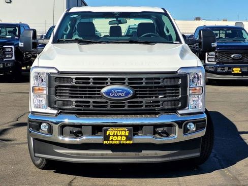 New 2026 Ford F250 XL w/ XL Chrome Package image 2