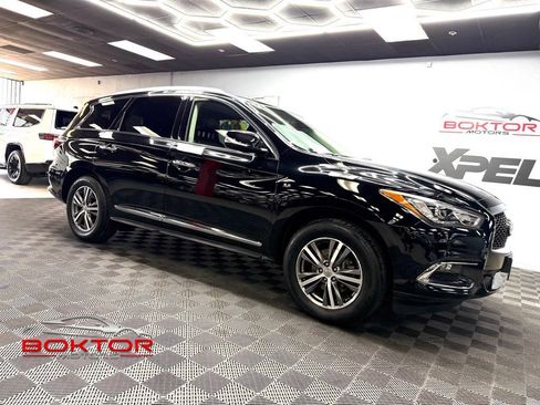 Used 2020 INFINITI QX60 Luxe w/ Essential Package FWD image 1
