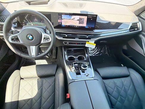New 2027 BMW X7 xDrive40i w/ Executive Package AWD/4WD image 17