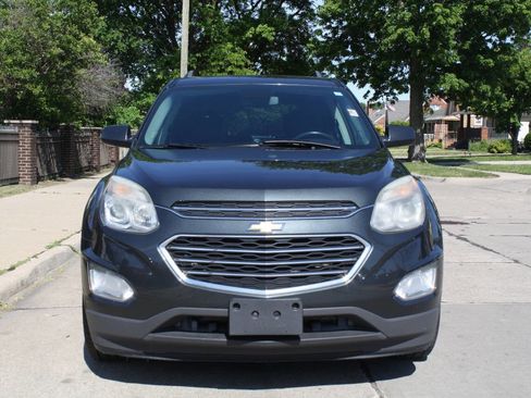 Used 2017 Chevrolet Equinox LT FWD image 3