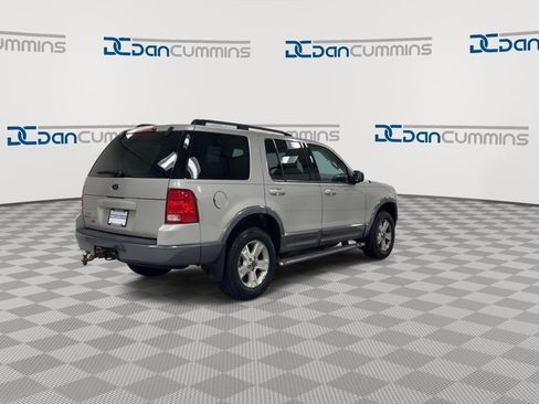 Used 2004 Ford Explorer XLT image 8