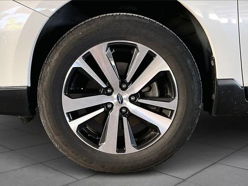 Used 2019 Subaru Outback 2.5i Limited image 10