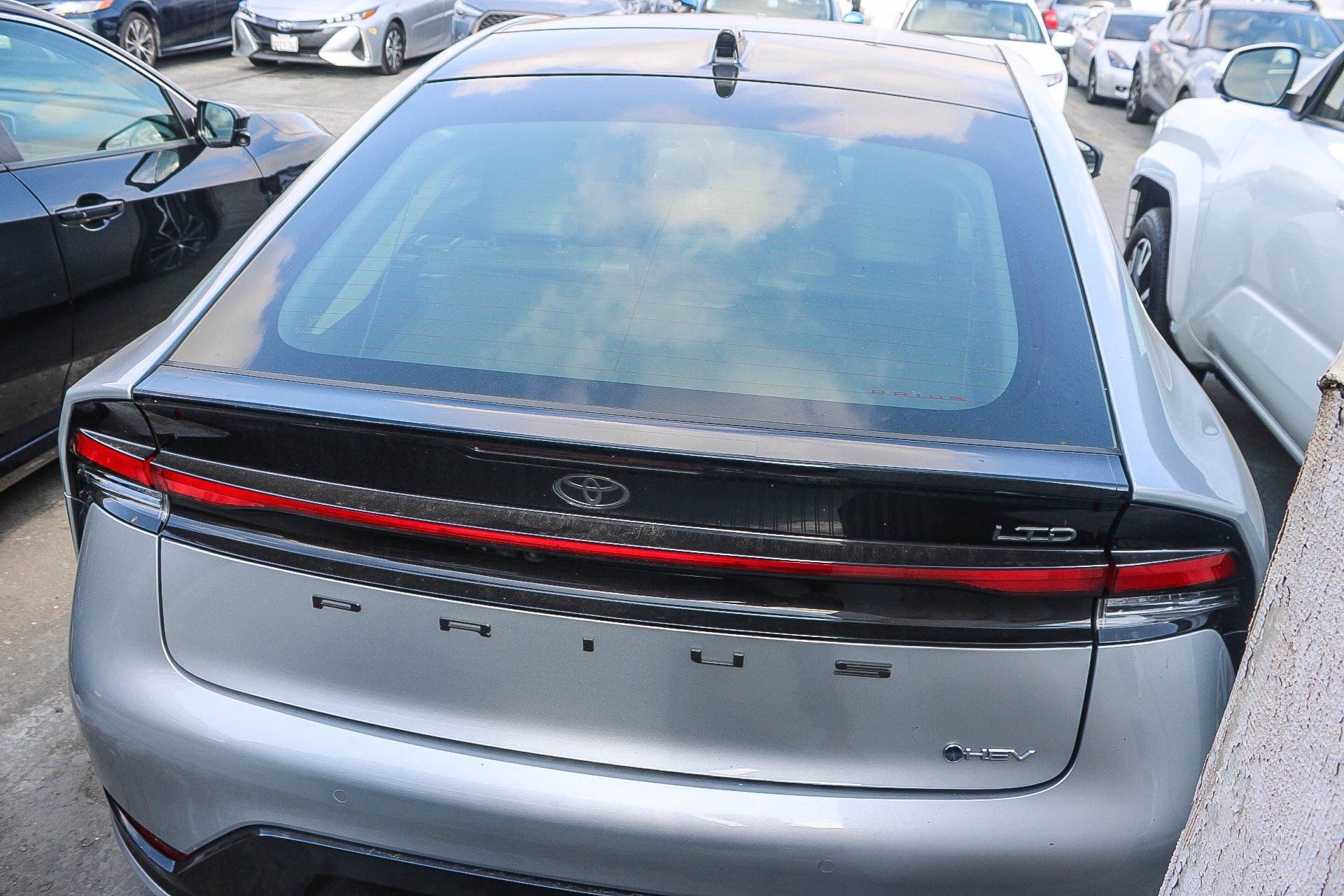 Used 2024 Toyota Prius Limited w/ Limited Premium Package FWD image 13