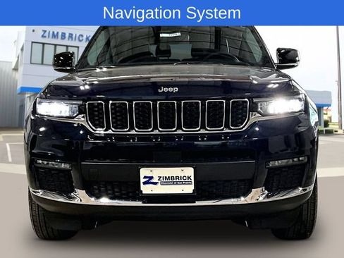 Used 2023 Jeep Grand Cherokee L Limited AWD/4WD image 2