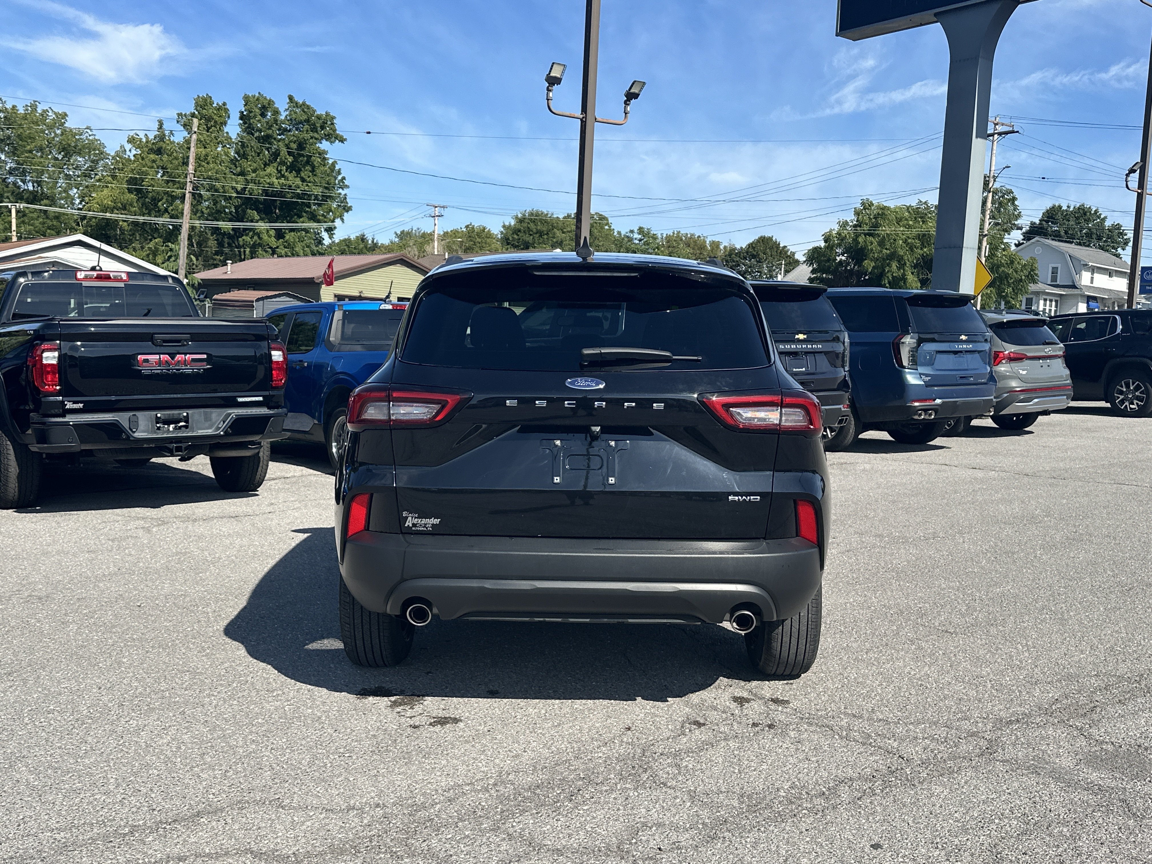 Used 2025 Ford Escape ST-Line Select AWD/4WD image 4