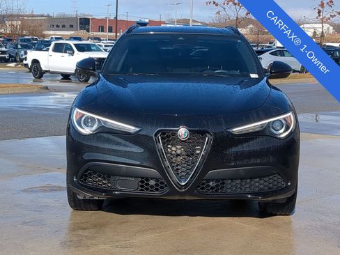 Used 2023 Alfa Romeo Stelvio Ti image 12