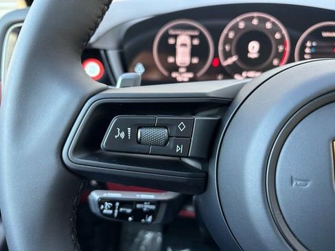 Certified 2026 Porsche Cayenne AWD/4WD image 15