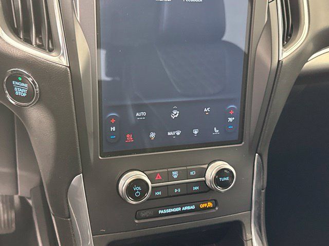 Used 2024 Ford Edge Titanium AWD/4WD image 24