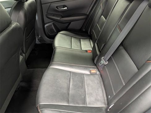 Used 2021 Nissan Sentra SR w/ SR Premium Package image 13