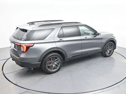 New 2026 Ford Explorer ST w/ Sun And Sound Package image 28
