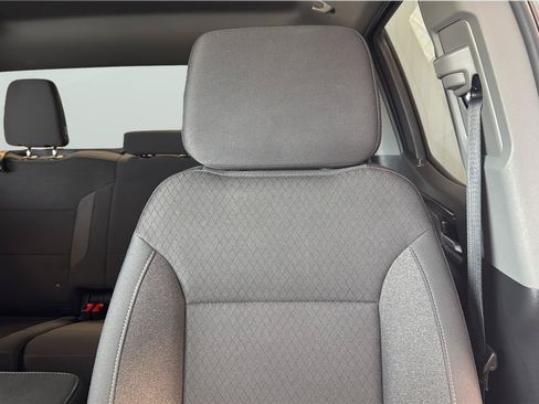 Used 2025 Chevrolet Silverado 1500 LT AWD/4WD image 24