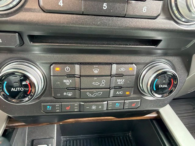 Used 2018 Ford F150 Lariat w/ Equipment Group 502A Luxury AWD/4WD image 9