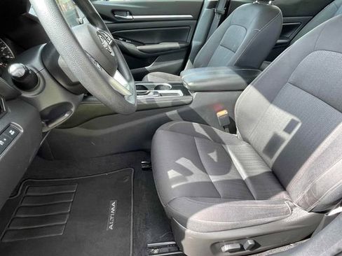Used 2023 Nissan Altima 2.5 SV image 21
