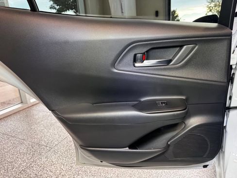Used 2024 Toyota Prius Prime Premium FWD image 40