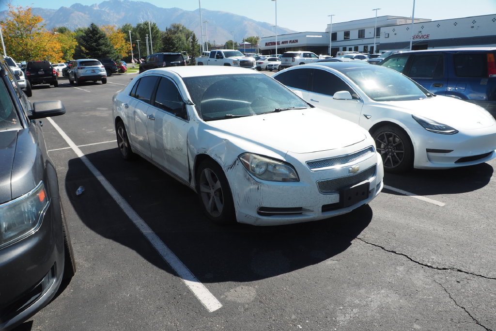 Used 2011 Chevrolet Malibu LT FWD image 2