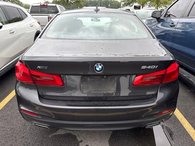 Used 2018 BMW 540i xDrive AWD/4WD image 4