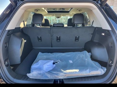 New 2026 GMC Terrain Denali w/ LPO, Black Badging Package AWD/4WD image 19
