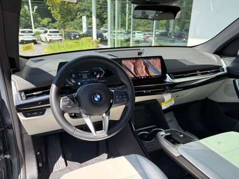 New 2026 BMW X2 xDrive28i w/ Convenience Package AWD/4WD image 12