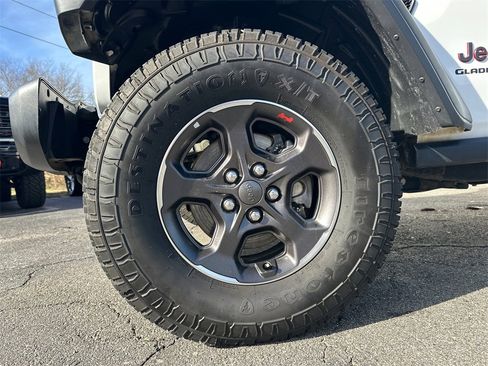 Used 2020 Jeep Gladiator Rubicon image 12