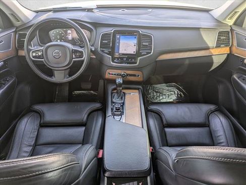Used 2017 Volvo XC90 T6 Inscription w/ Vision Package image 16