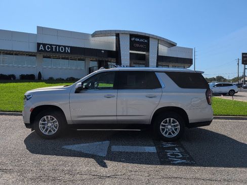 Used 2023 Chevrolet Tahoe LT image 2