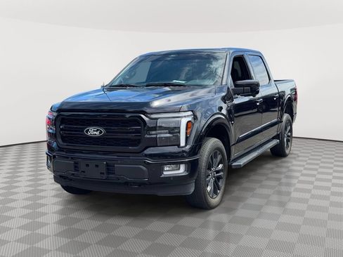 Used 2024 Ford F150 Lariat AWD/4WD image 3