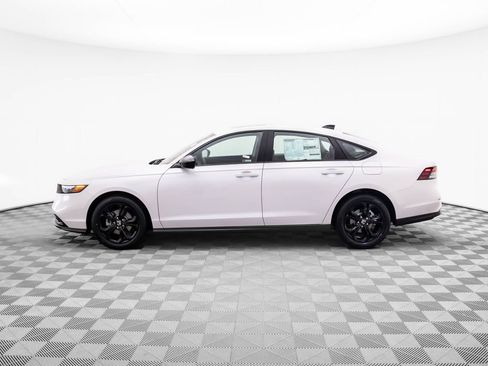 Used 2025 Honda Accord SE image 3
