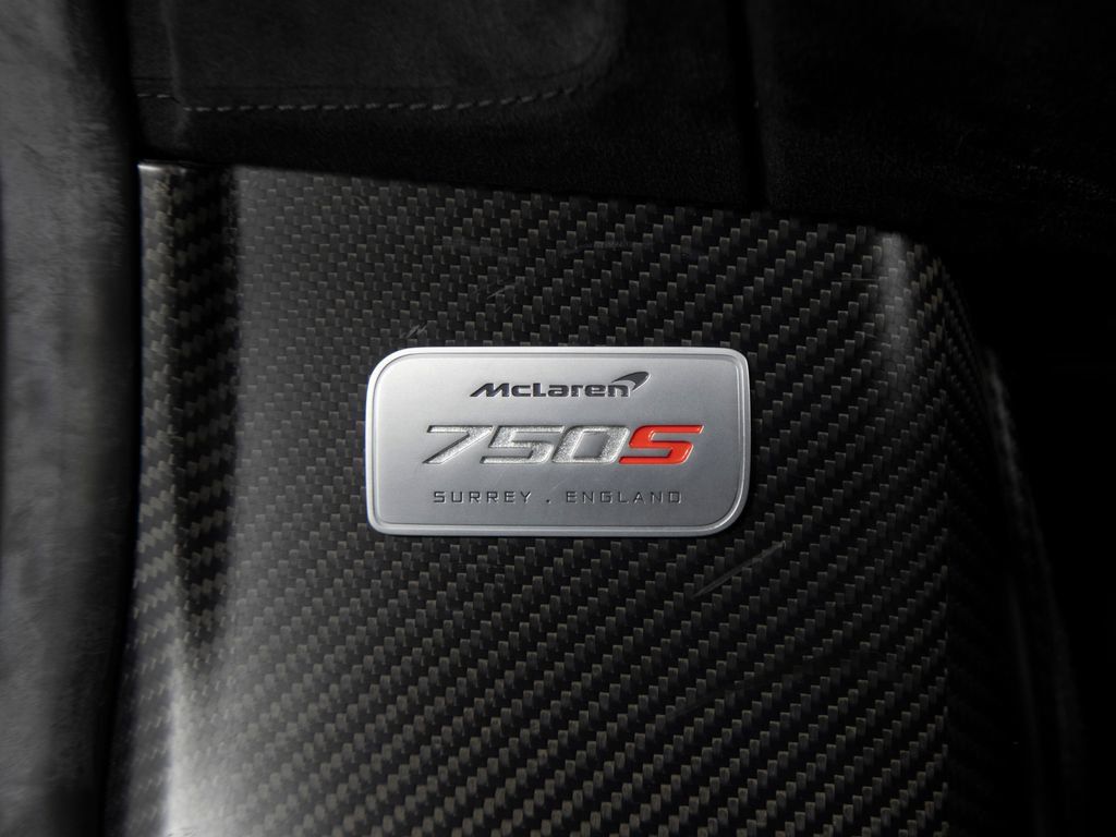 Used 2024 McLaren 750S Spider RWD image 15