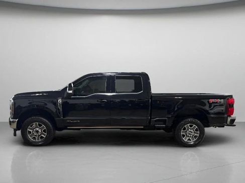 Used 2026 Ford F250 Lariat w/ FX4 Off-Road Package image 7