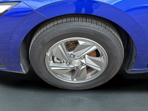 Certified 2025 Hyundai Elantra SE FWD image 33