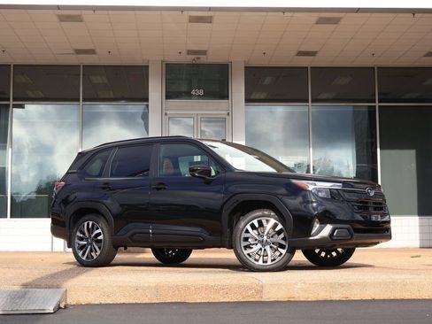 New 2026 Subaru Forester Touring AWD/4WD image 2