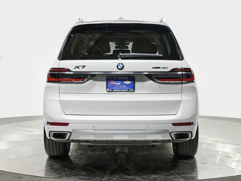 Used 2024 BMW X7 xDrive40i w/ Premium Package image 5