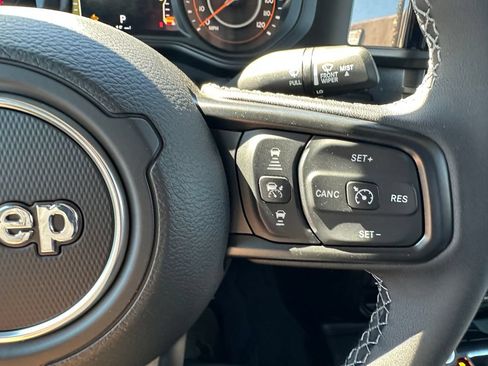 New 2026 Jeep Gladiator Sport AWD/4WD image 21