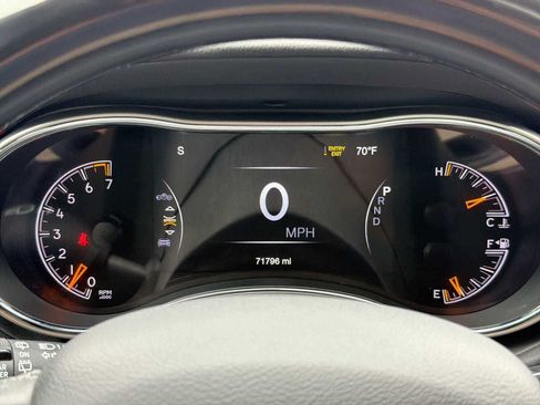 Used 2020 Jeep Grand Cherokee Overland AWD/4WD image 28