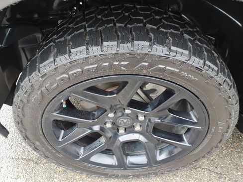 Used 2022 RAM 1500 Laramie AWD/4WD image 10