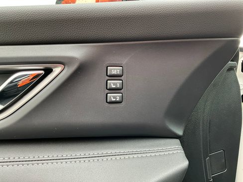 New 2026 Subaru Ascent Limited image 12