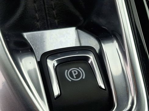 Used 2024 Chevrolet Trax LT w/ Driver Confidence Package image 24