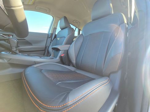 Used 2024 Subaru Crosstrek 2.5i Limited w/ Crosstrek Mirror Package image 18