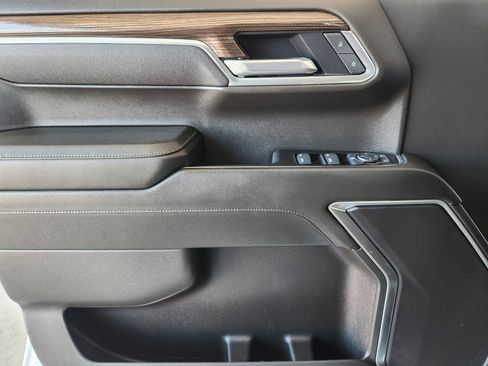 Certified 2025 Chevrolet Silverado 1500 LT image 22