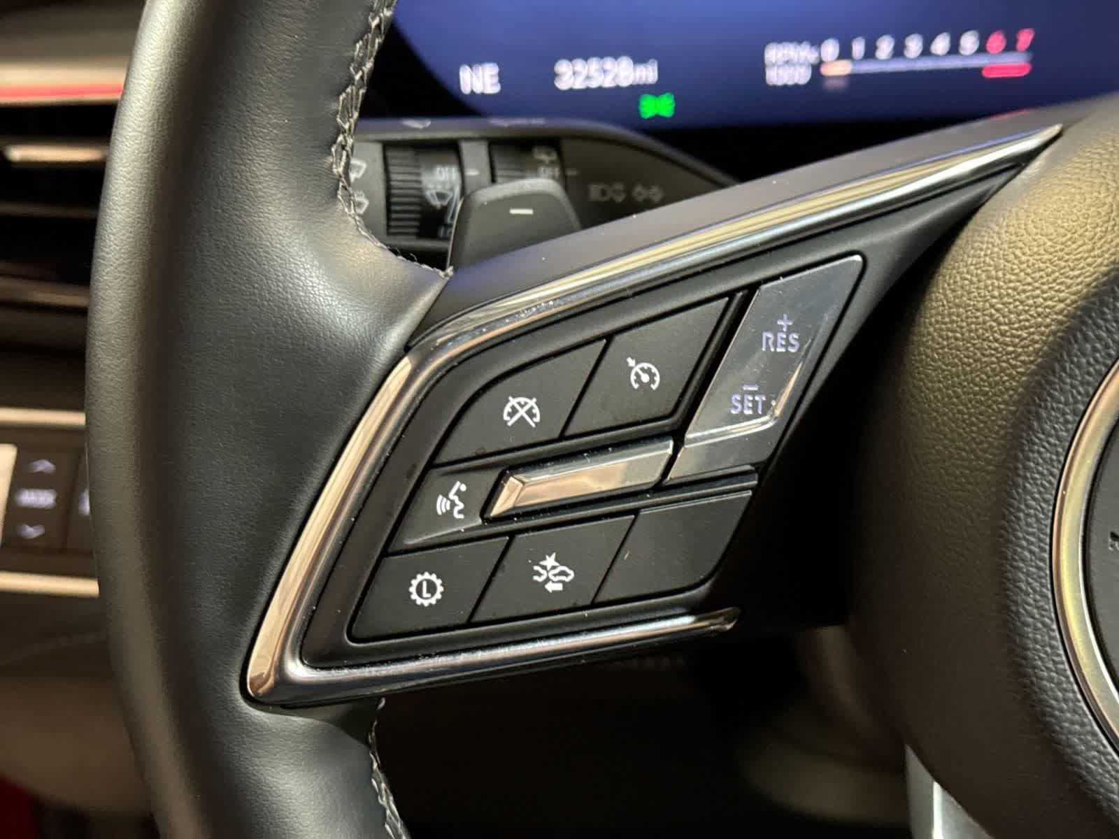 Used 2025 Buick Enclave Preferred FWD image 30